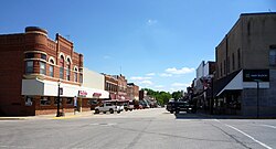 2009-0528-MN-SpringValley-downtown