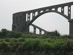 Heshanhongqiqu