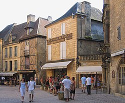 Sarlat-la-Canéda-Place